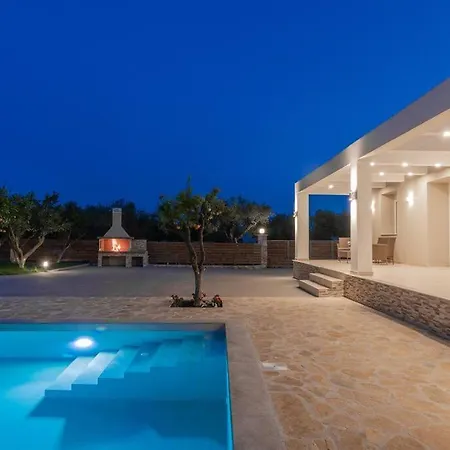Villa Saliaj Ambelokipoi  Exterior photo